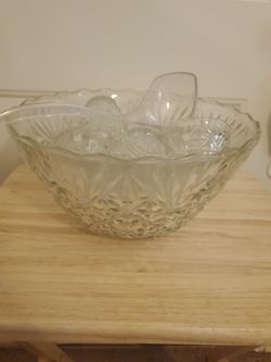 Vintage Punch Bowl set With 12 Cups 