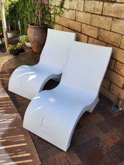 Ledge Lounger / Signature Lowback Chairs - Set of 2