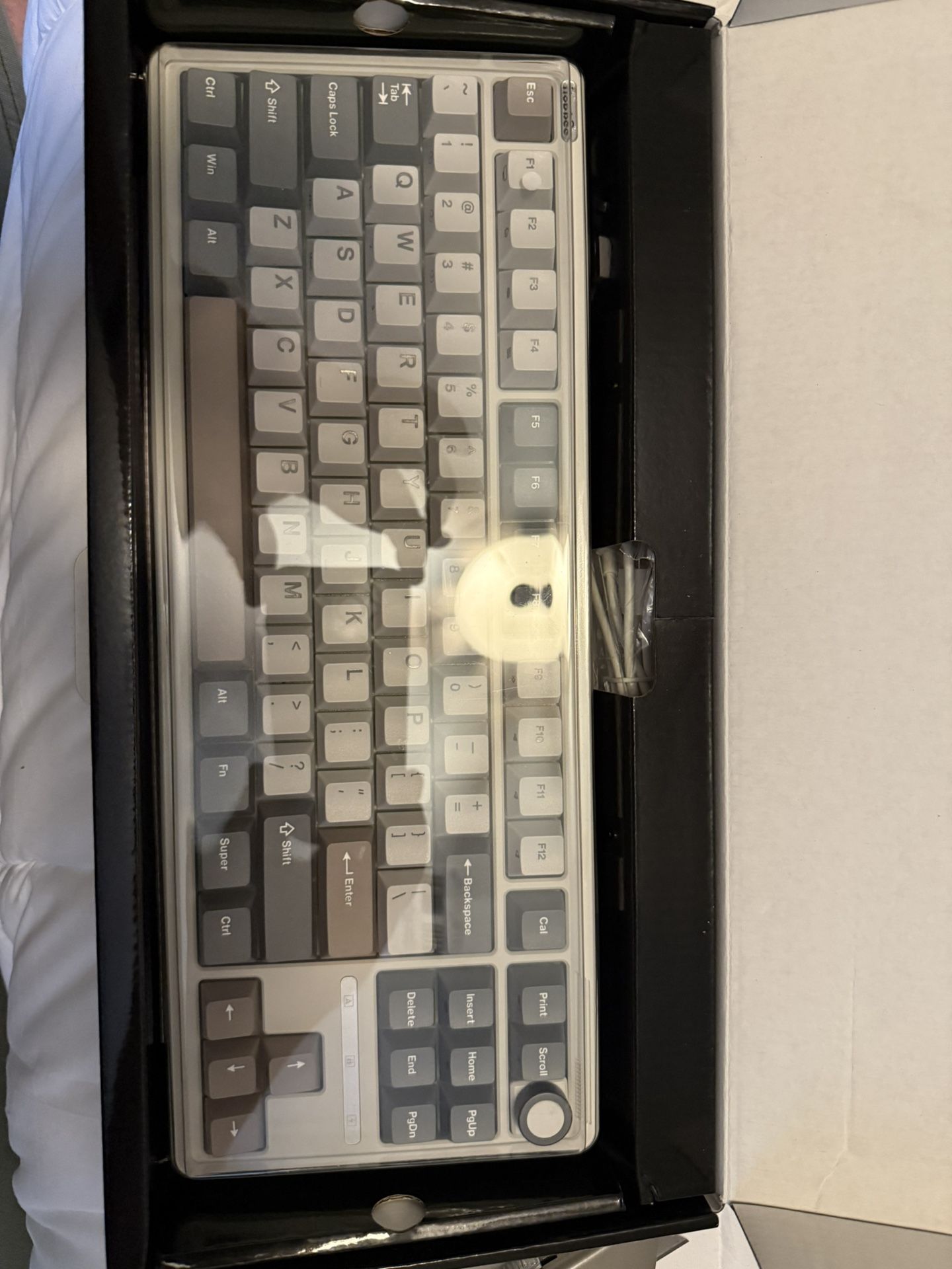 ILovBee B87 Wireless Gaming Keyboard With Knob