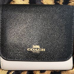 Authentic Coach Mini Wallet – Timeless Colorblock