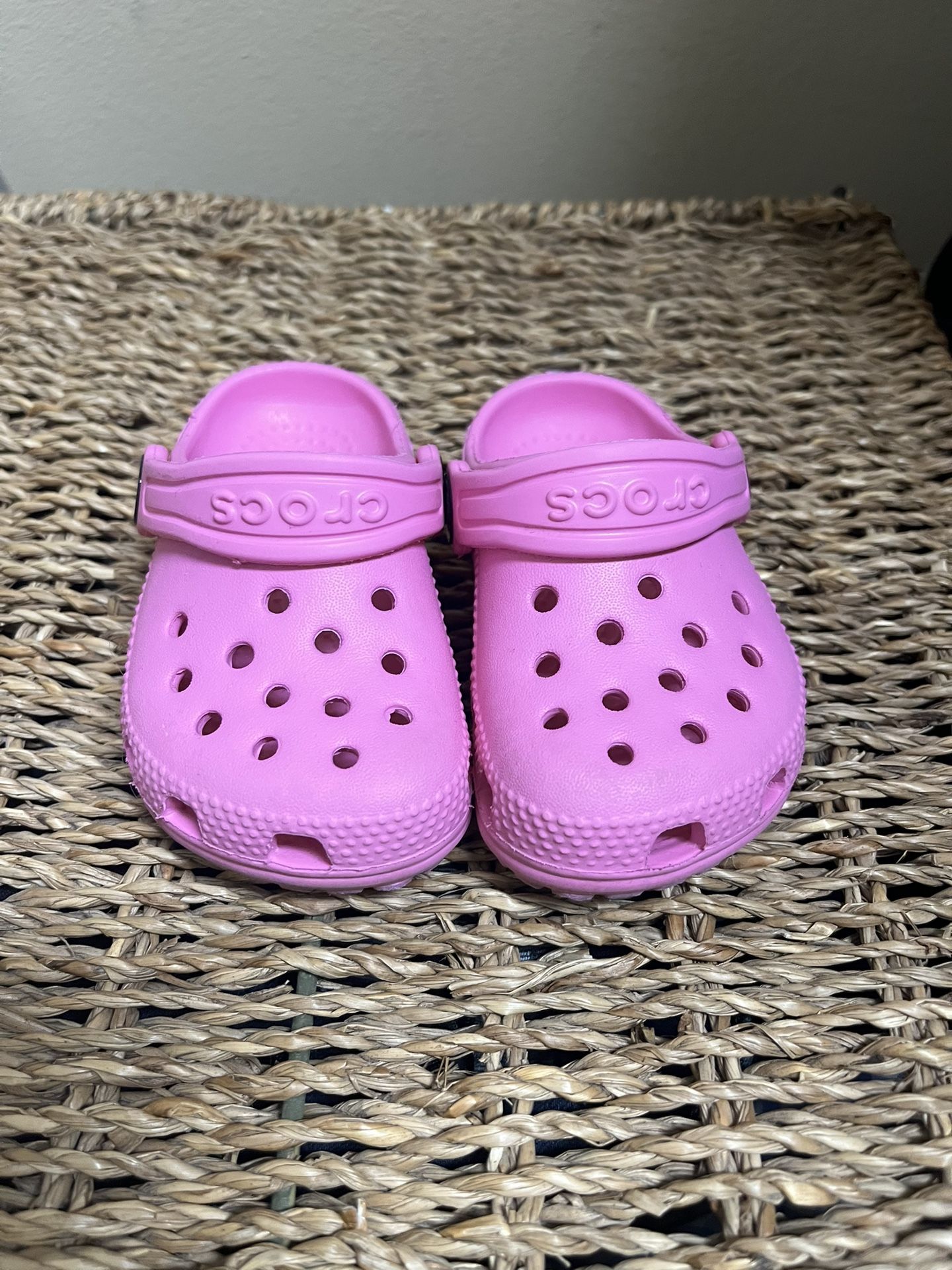Toddler Crocs Size 5