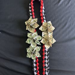 Grad Lei With Flowers 