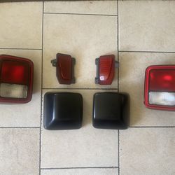 2020 - 2024 Jeep Gladiator Tail Light, Bumper Reflectors Lights, And Cover