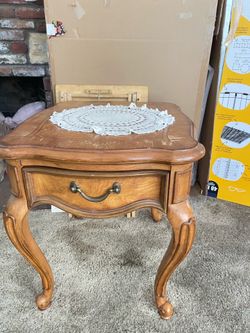 Thomas Village Bedside table