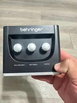 behringer um2 audio interface