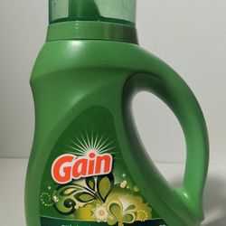 Gain 32 Loads Laundry Detergent 