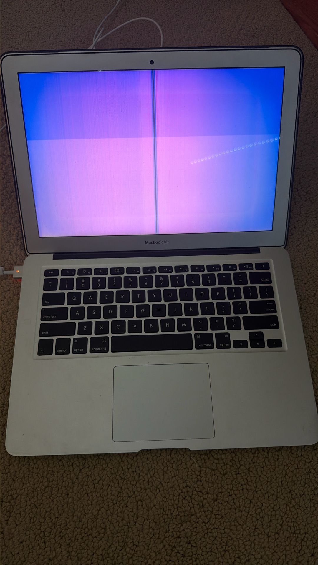 MacBook Air (Broken Screen)