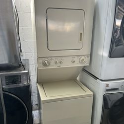Kenmore Washer And Electric Dryer Stackable 