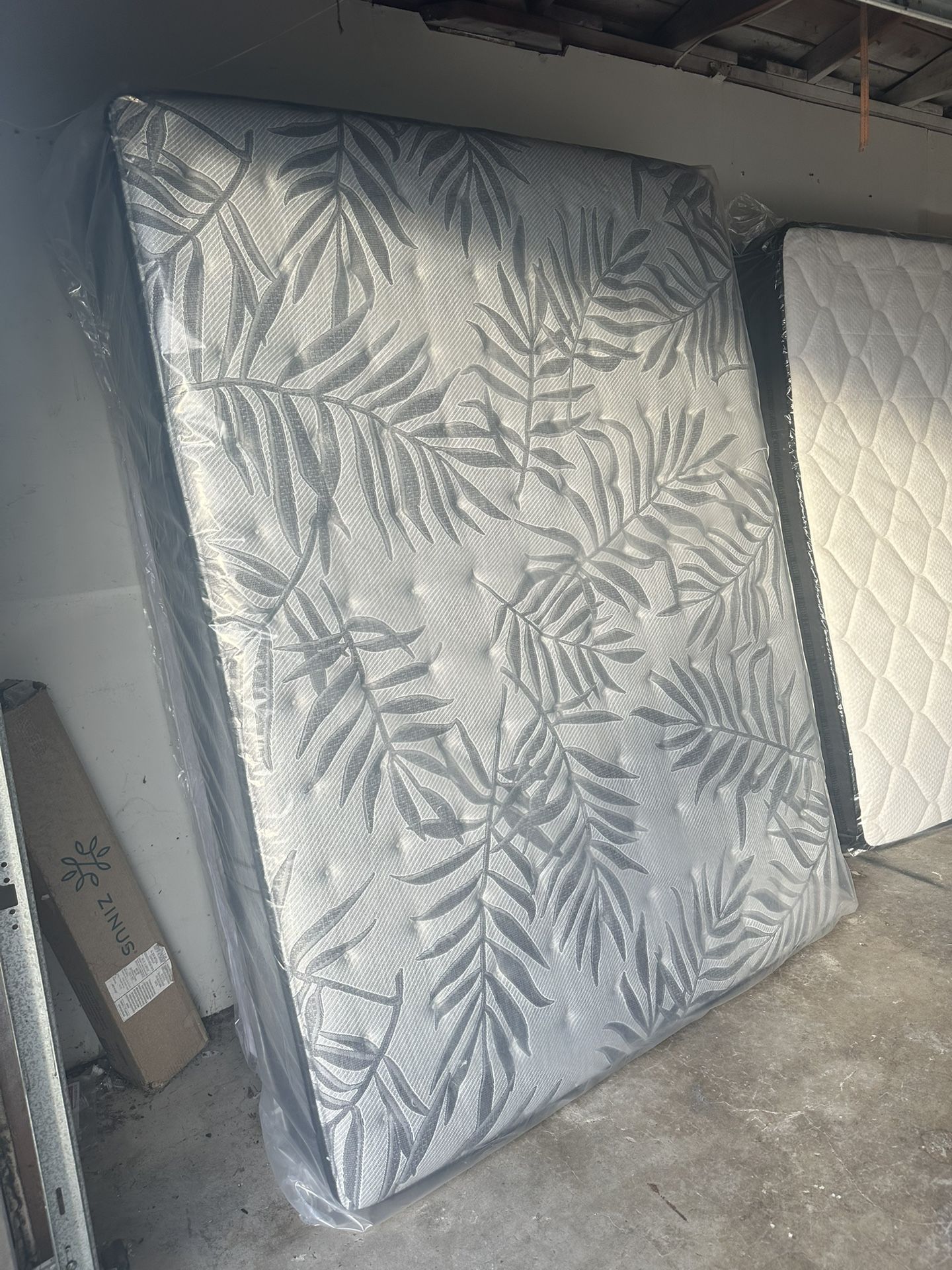 COSTCOO QUEEEEN SEAllyyy Matttresss Only Nee