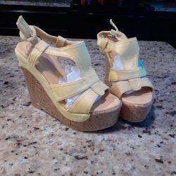 Women's  Shoes Yellow  Size  5.5