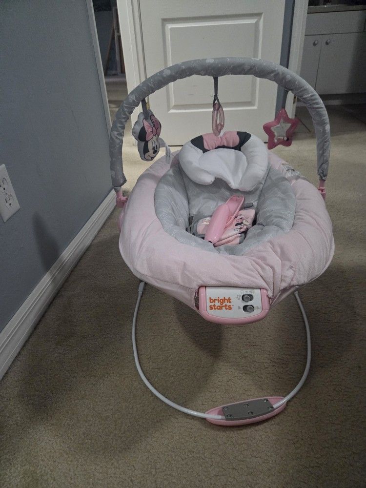 Minnie Mouse Bouncer