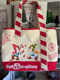 Disney 2024 Holiday Chip 'n Dale Holiday Exclusive Tote Bag