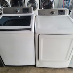 Samsung Large Capacity 5.0cu Ft Top Load Washer And Gas Dryer Set 