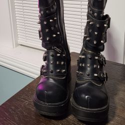 DEMONIA SINISTER 300

Size  6.5