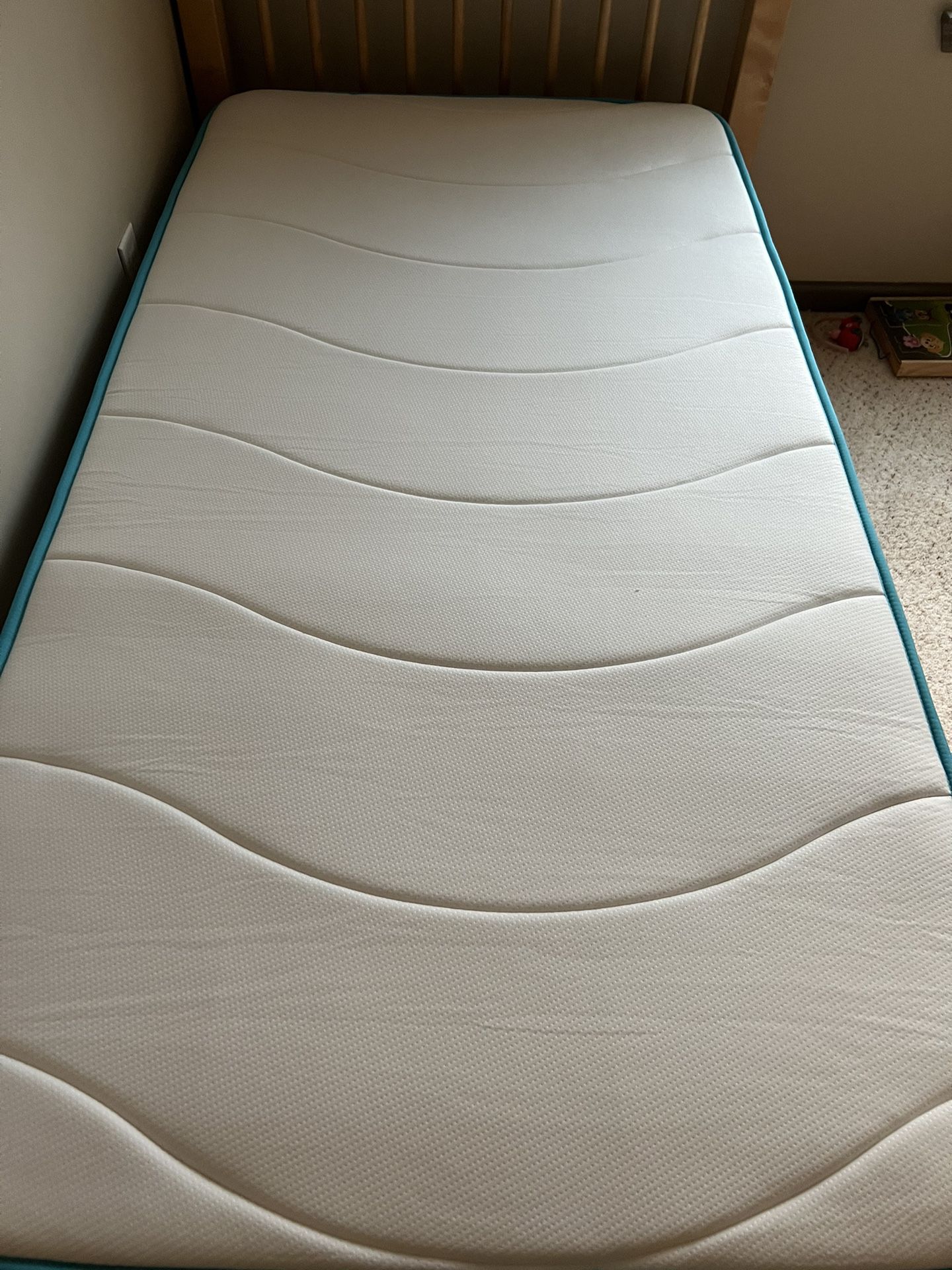 Single bed With Mattress 