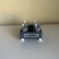 Raiders Shot Glasses W/tray