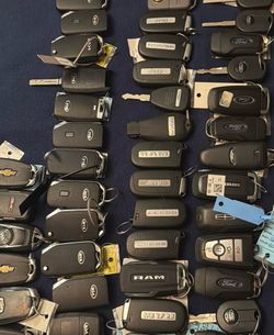 Key fob car key remote fobs Ford key fob Mercedes Benz key fob Bmw key fob Nissan key fob Bentley key fob Subaru key fob Volvo key  Dodge key Ford key