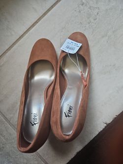 Women heels size 7and half