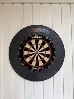 Winmau Pro Line Dartboard Surround Ring - Dart Wall Protector (Boxed - New)
