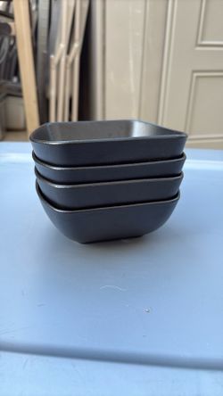 4 Revol France Black Bowls And Two Little White Cups 
