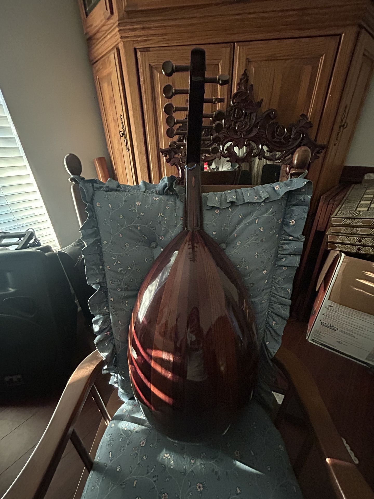 Oud Over 15 Available