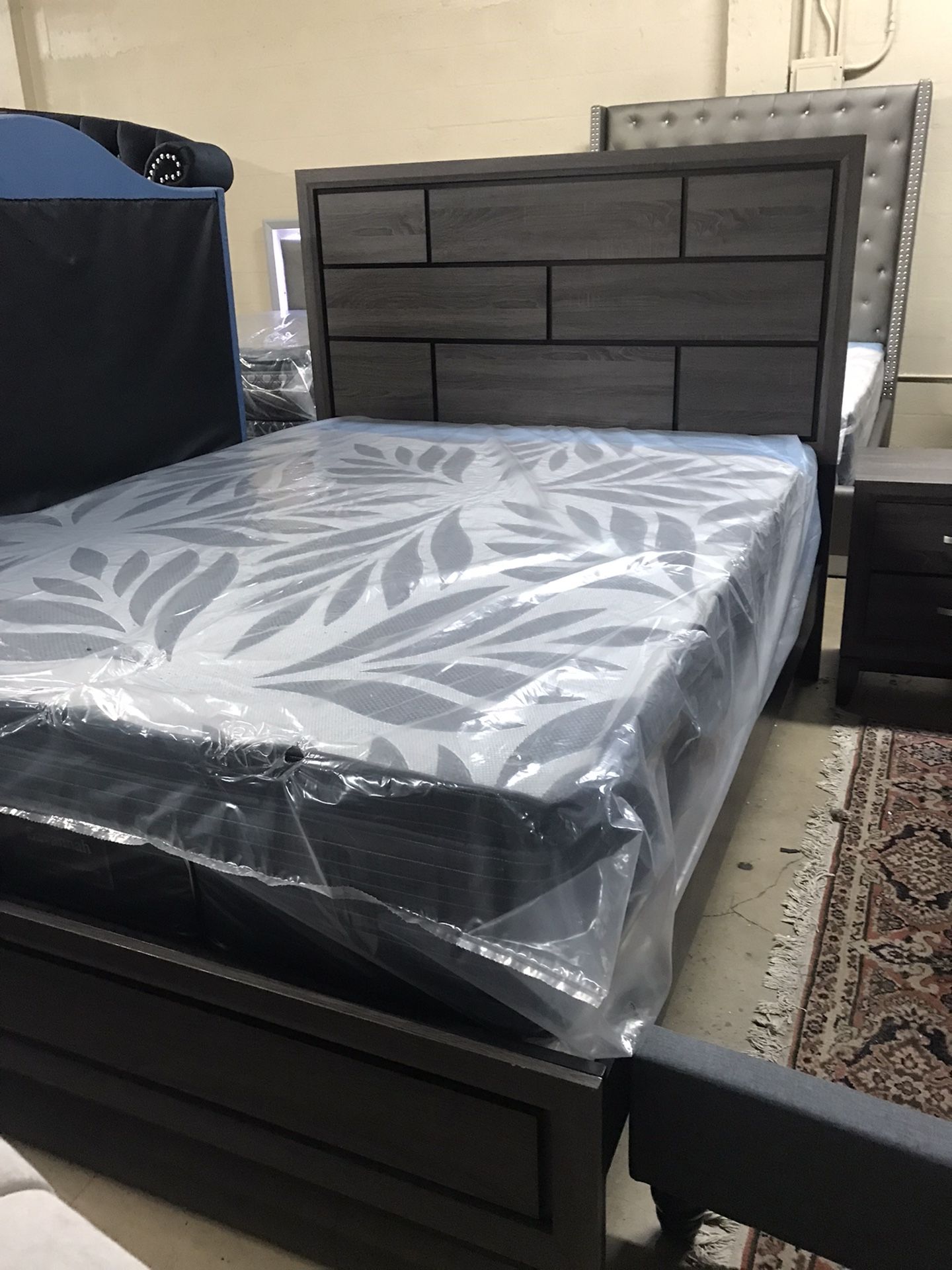 Brand New Queen Size Bed With Mattress $499.financing Available No Credit Needed