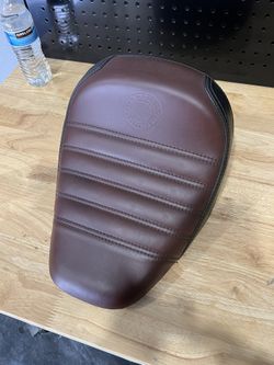 2019 indian scout bobber seat 