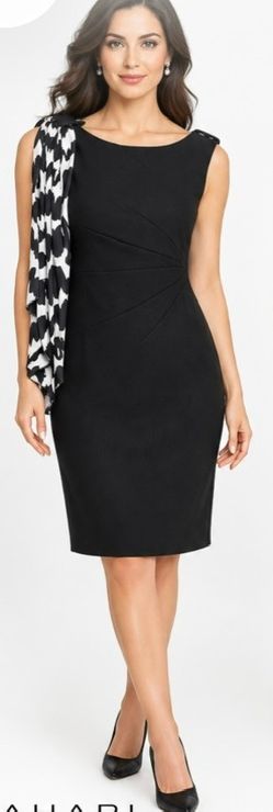 Elegant women's dress Size S (6). $35.