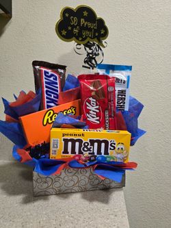 Candy bouquet read description