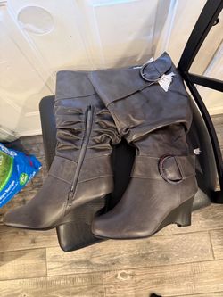 Boots new size 10