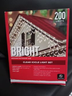 Clear Icicle Light Set