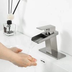 Single Hole Single-Handle Bathroom Faucet in Nickel And Black Bronze F57 $30