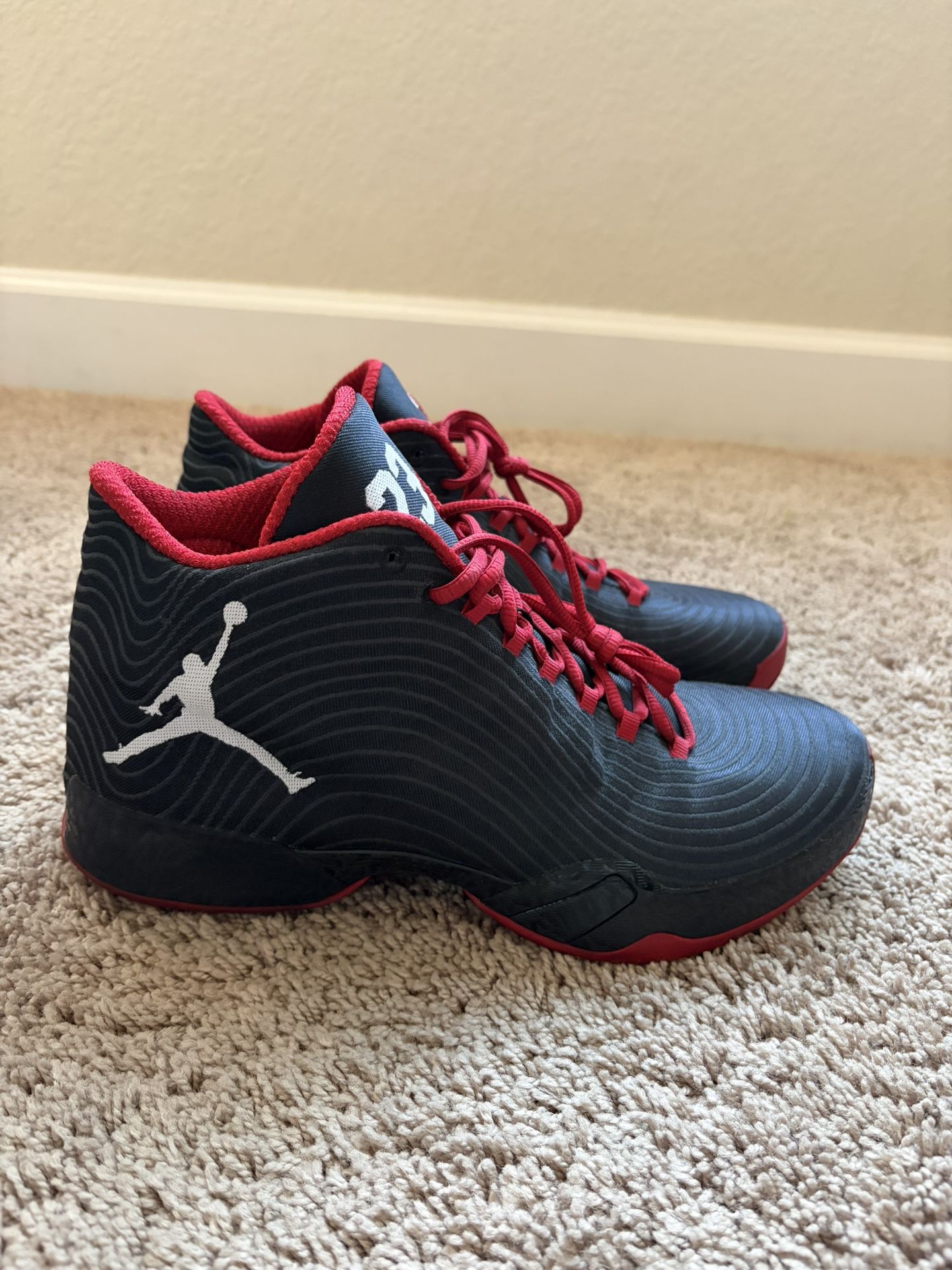 Air Jordan XX9 Black Gym Red 00595405 size 12 Mint condition