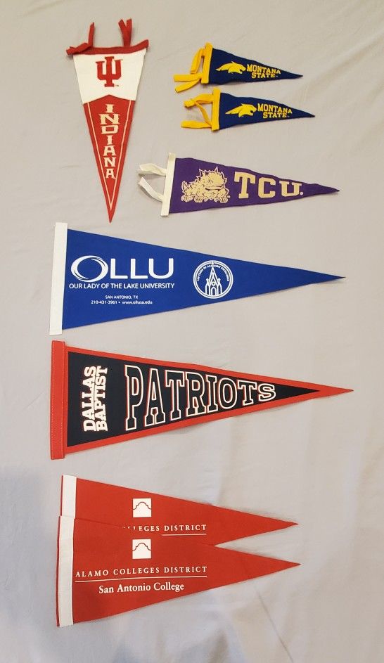 COLLEGE PENNANTS! for Sale in San Antonio, TX OfferUp