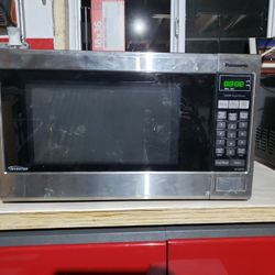 Panasonic Countertop Microwave 