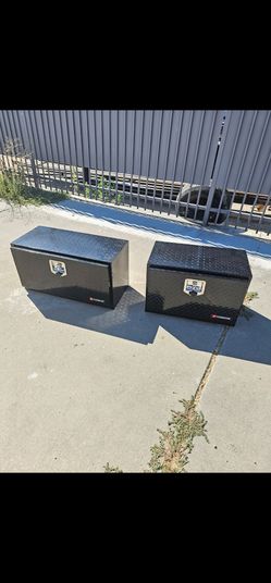 NEW EACH FOR SALE UNDER BOX TRUCKS TOOL BOXES ALUMINUM DOUBLE LOCK SET KEY INCLUDING 30"x17x18" 24"×17×18 FOR ANY QUESTION TEXT ME PLEASE HABLO ESPAÑO