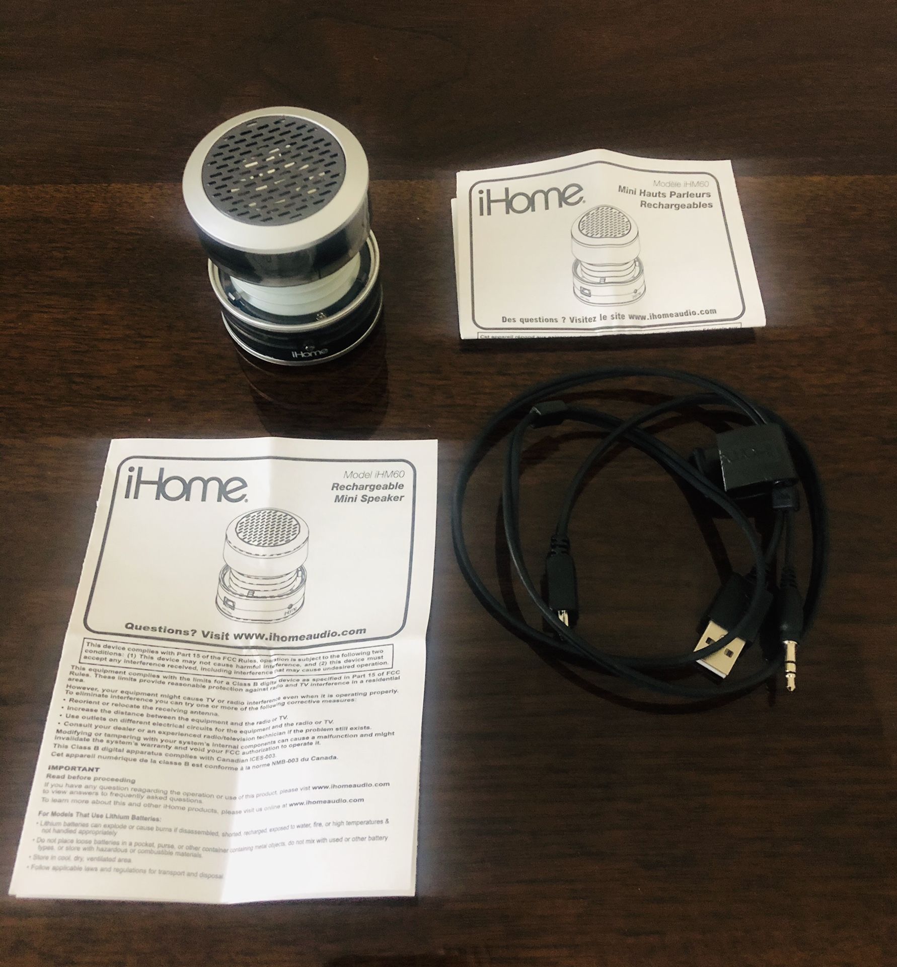 IHome Rechargeable Portable Mini Speaker (iHM60)—New