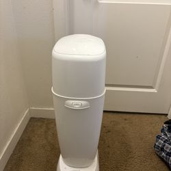 Diaper Genie Dispenser