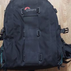 LOWPRO PHOTOGRAPHER BACKPACK GOOD CONDITION $49