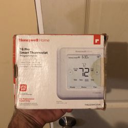 Honeywell Home T6 Pro Thermostat 