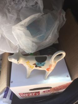 Cow creamer