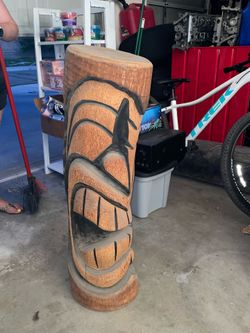 Tiki wood statue