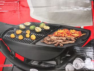 Weber Q3000/3200 Gas Grill Cast Iron Griddle (New) for Sale in San