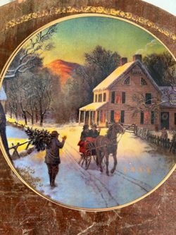 Vintage Avon 1988 Christmas Plate “Home for the Holidays” – 22K Gold Trim