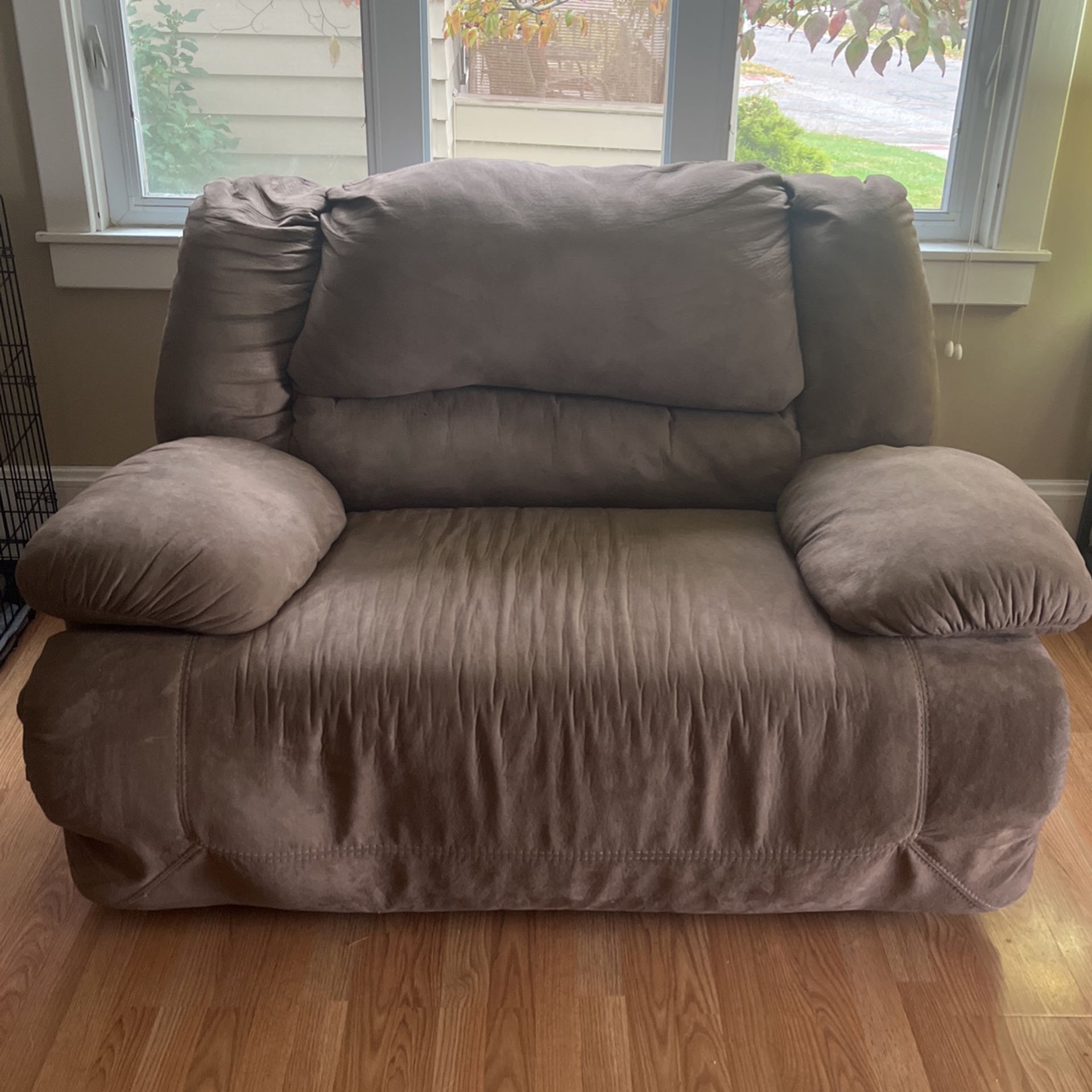 Oversized Reclining Chair