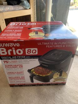 Air Fryer ( Nuwave brio 8 Quart Never Used ) 