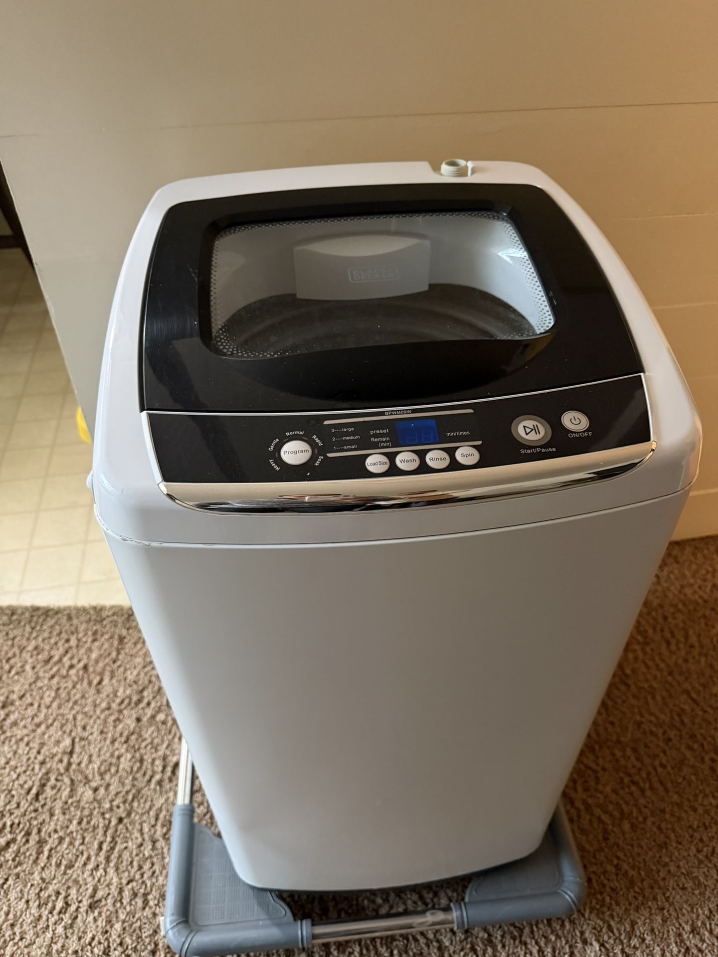 BLACK+DECKER 0.9 Cu. Ft. Portable Washer, 6.6 lb. 