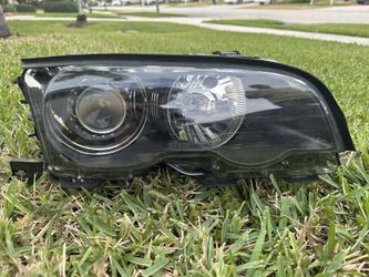 BMW E46 Passenger Side Headlight Genuine BMW
