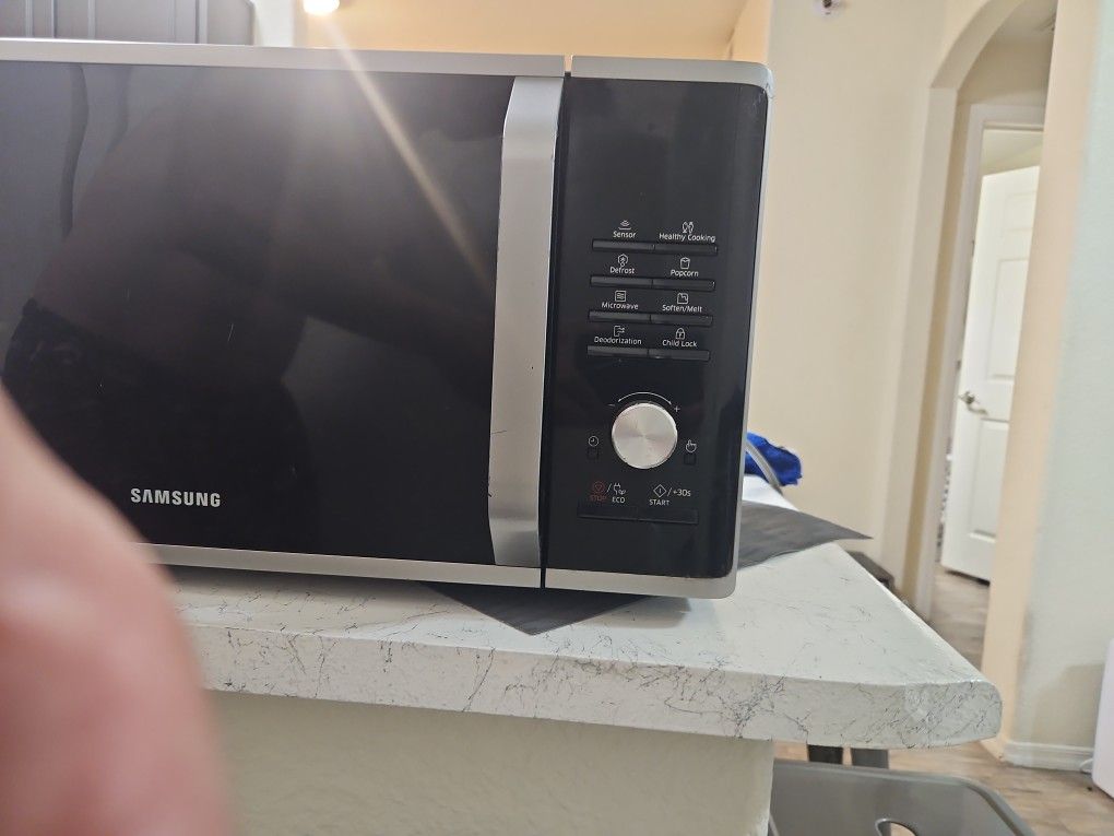 Samsung MIcrowave