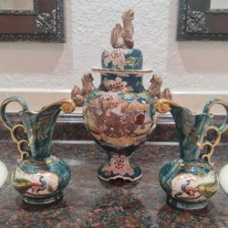 Handcrafted Moriage urn Japanese w/ Foo Dogs
Antique Set Of 3